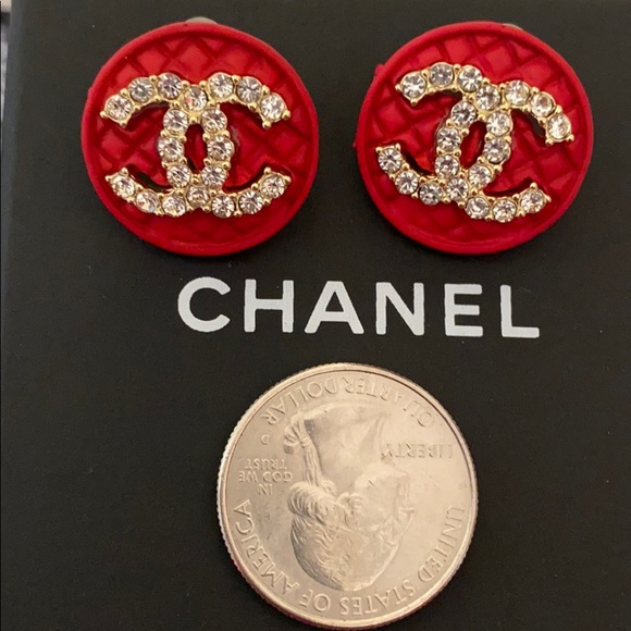 Chanel CC Earrings - Picture 2 of 3